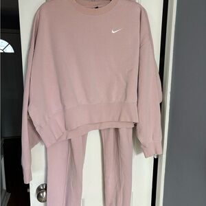 Nike Blush Pink Sweater And Jogger Set Size Small 80% cotton